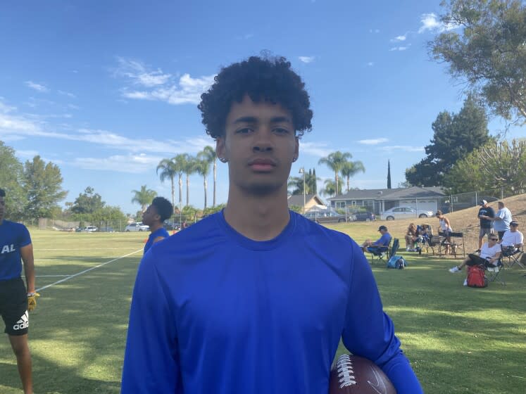 Quarterback Malachi Nelson of Los Alamitos led his team to the Mission Viejo tourney title.