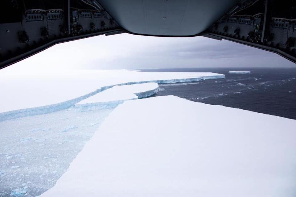 Large tabular icebergs were seen breaking off from A68aBFSAI