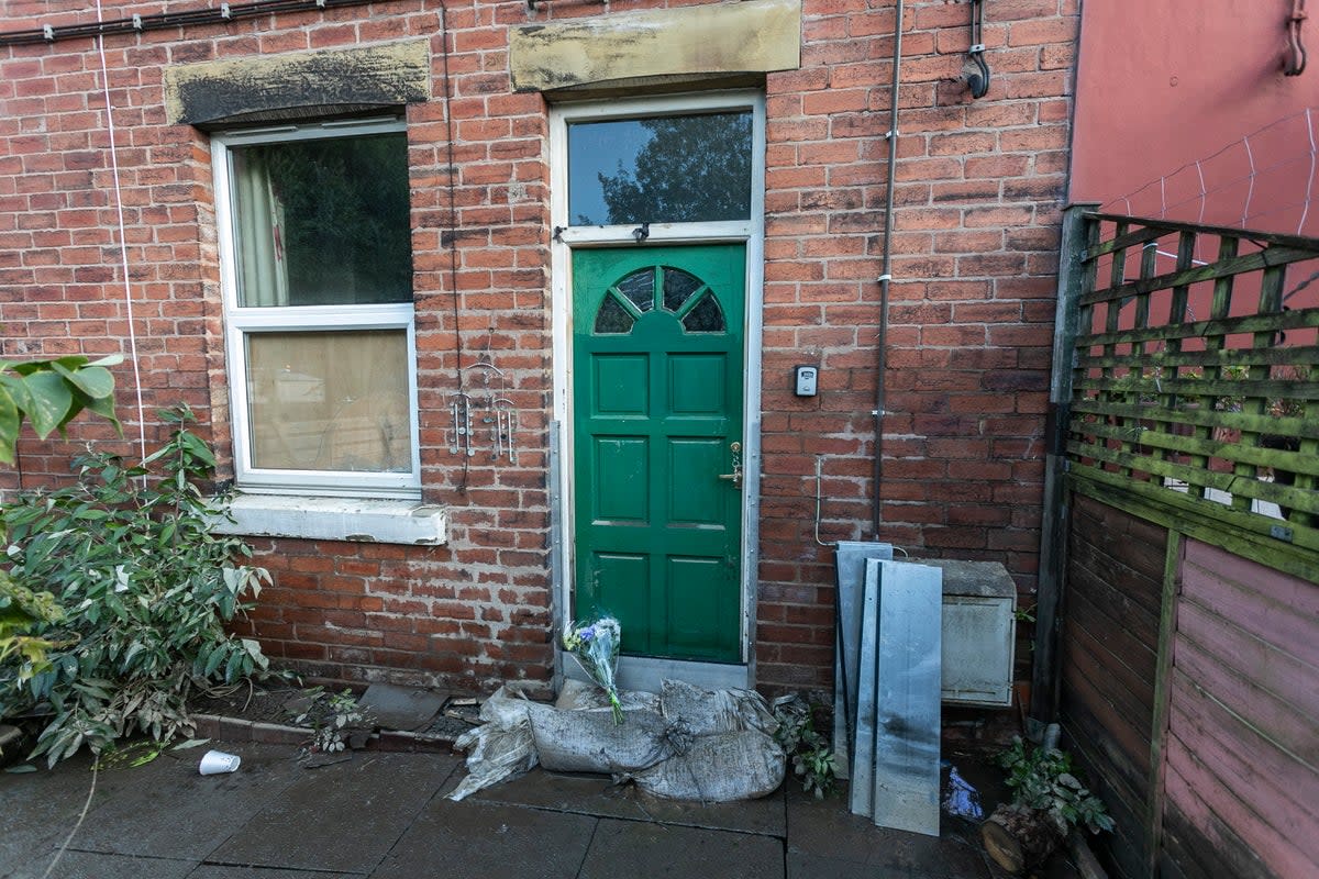 Sandbags at the door of the home of Maureen Gilbert in Chesterfield, Derbyshire (Lee McLean / SWNS)