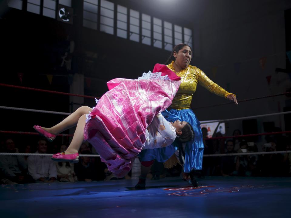 Spain women wrestling