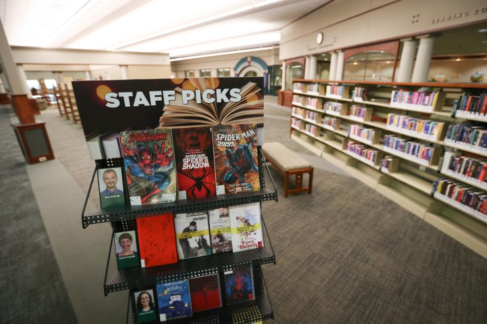 An endcap display for Staff Pick books at The Library Center on Friday, Jan. 19, 2024.