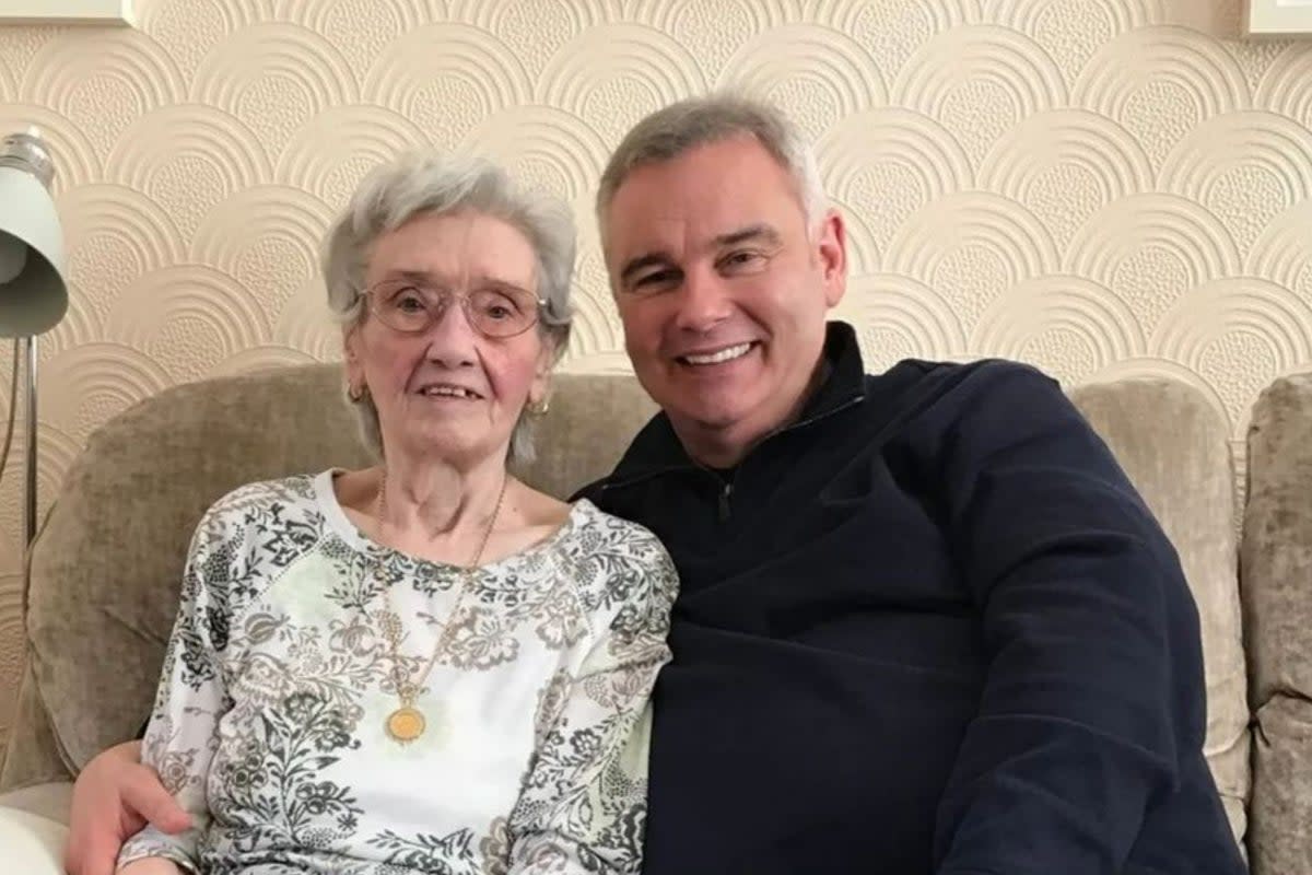 Eamonn Holmes has announced that his mum Josie has died aged 93  (Eamonn Holmes)