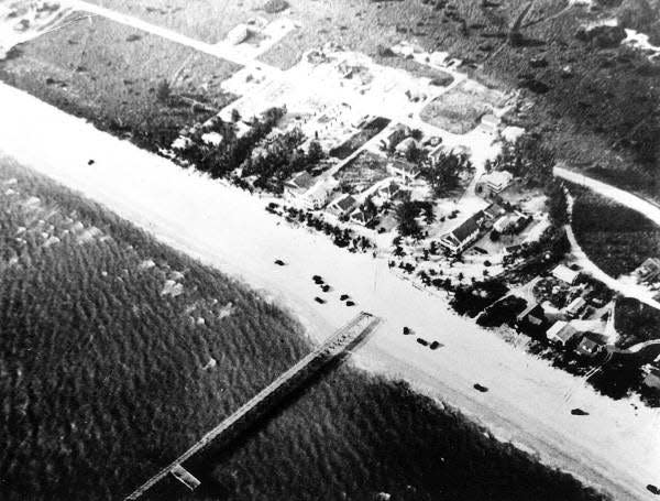 Aerial view of Fort Myers Beach hotel and pier.