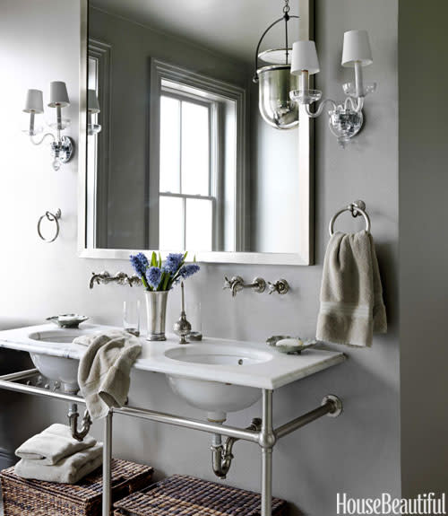 Washstand With Towel Bars