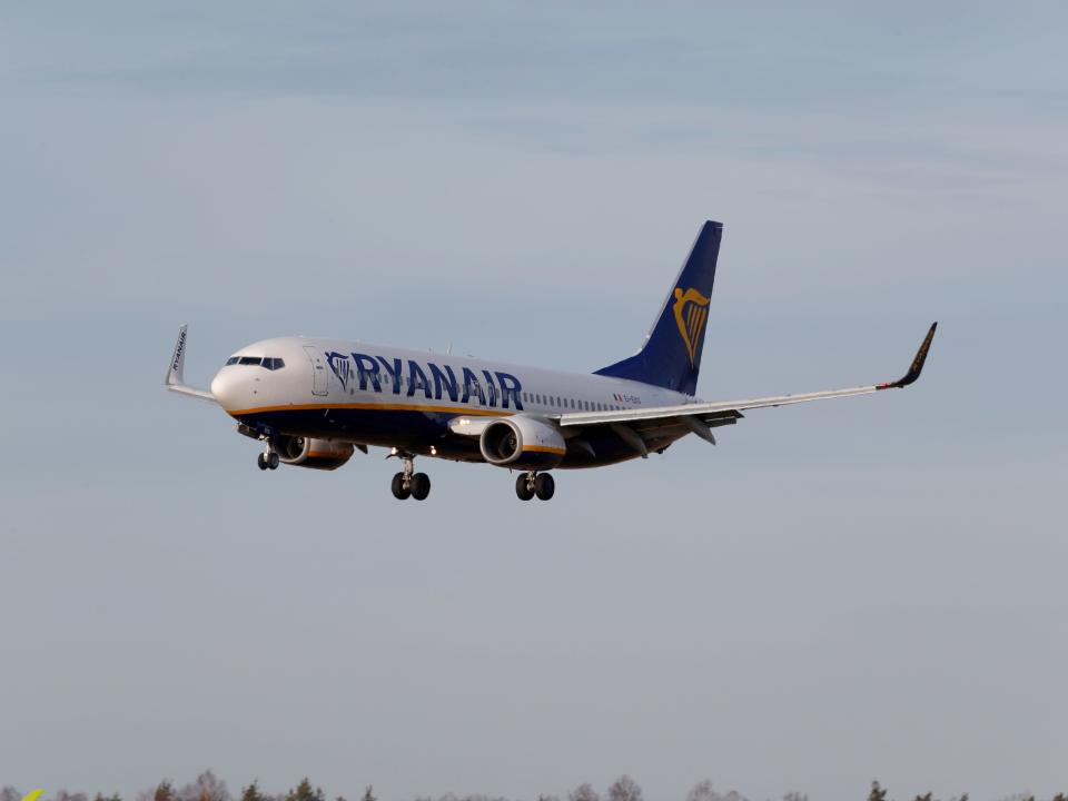 FILE PHOTO: Ryanair Boeing 737-8AS plane EI-EKG approaches Riga International Airport in Riga, Latvia January 17, 2020. REUTERS/Ints Kalnins/File Photo