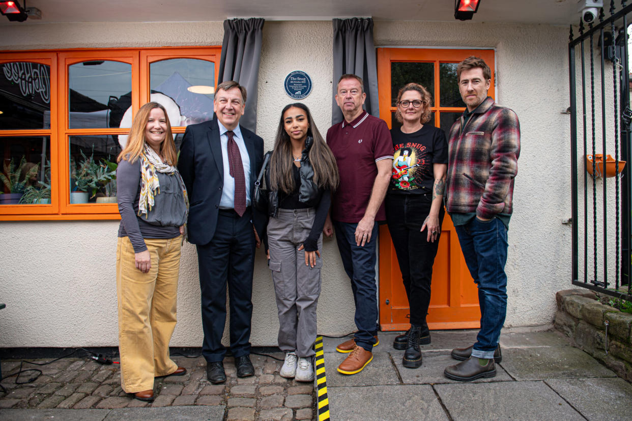 L-R: Claire Mera-Nelson, John Whittingdale MP, Jennifer King, Mark Davyd Rachael Flaszczak, Jamie Lawson outside The Snug