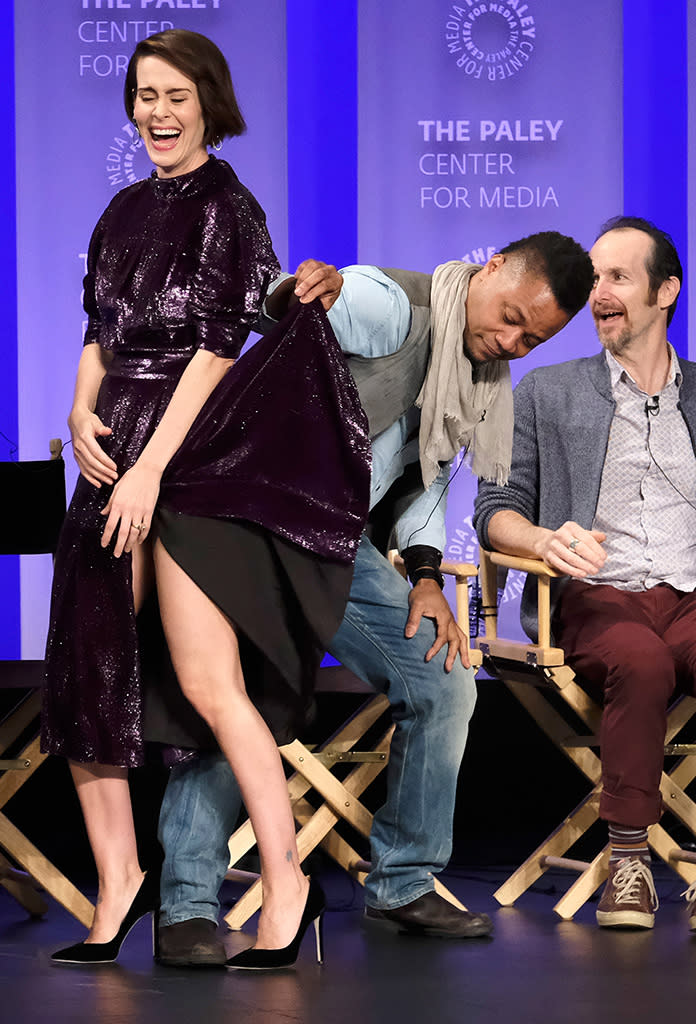 When Cuba Gooding Jr. pulled up her skirt, Sarah Paulson let out a shriek. (Photo: Getty Images)