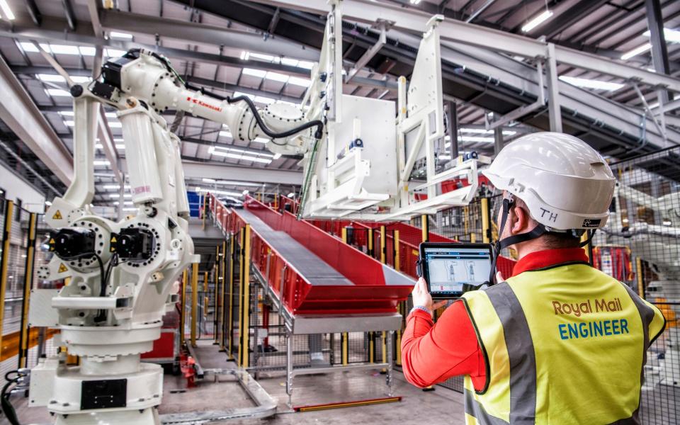 Royal Mail's new automated warehouse for parcels in Warrington - Paul Cooper