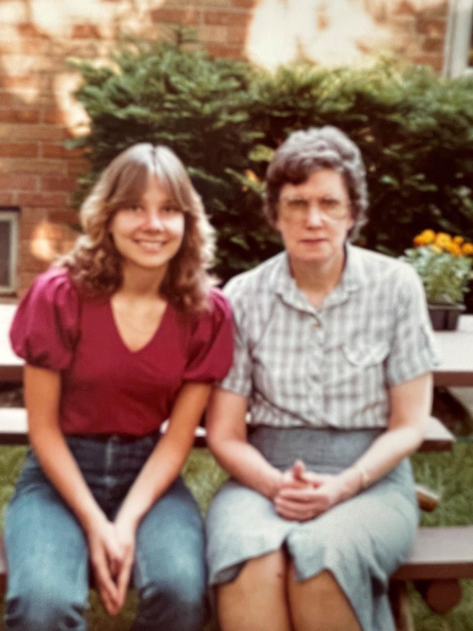 Mary Barra during her college days with her mother, Eva Makela.