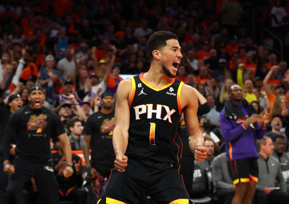 Devin Booker's 47 points led the Suns to a closeout victory over the Clippers. (Mark J. Rebilas/Reuters)