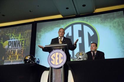 Missouri head coach Gary Pinkel says a team should be in a conference in order to be playoff-eligible. (AP)