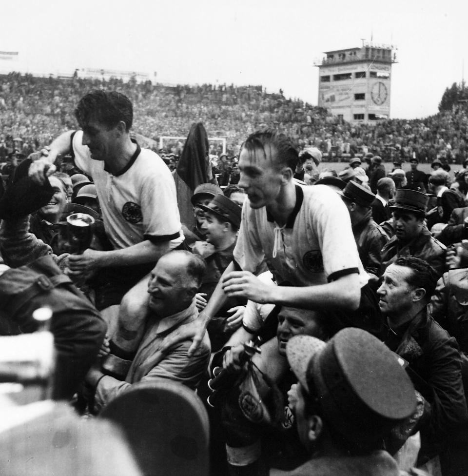 細說世界盃：1954 充滿爭議的「伯恩奇蹟」　德國隊史首冠 (RDB/ullstein bild via Getty Images)