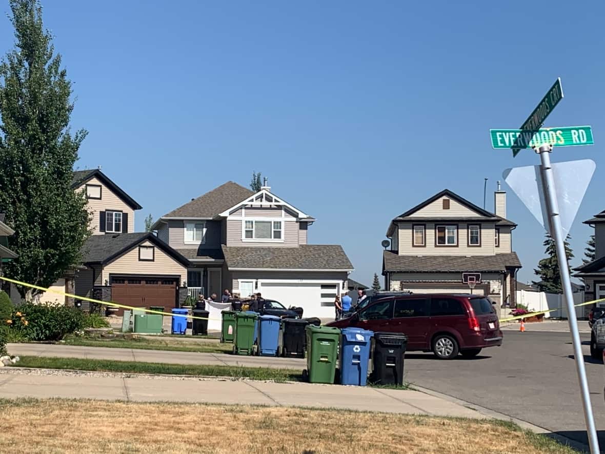 Police are investigating a shooting in the southwest community of Evergreen on Thursday that left one woman dead and one man with life-threatening injuries.  (Lucie Edwardson/CBC - image credit)