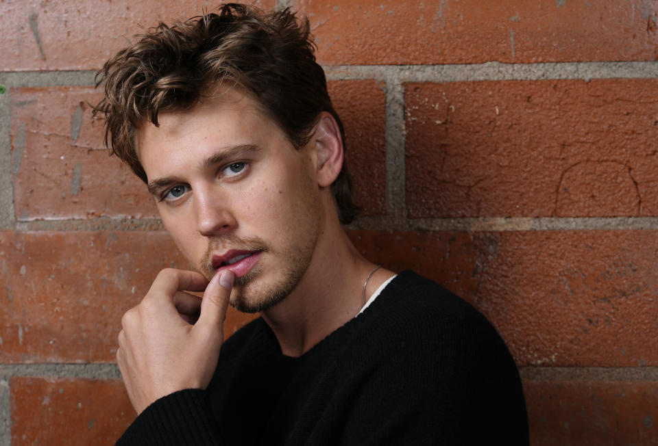 Austin Butler, del elenco de "The Bikeriders" posa para un retrato el jueves 30 de mayo de 2024 en Los Ángeles. (Foto AP/Chris Pizzello)