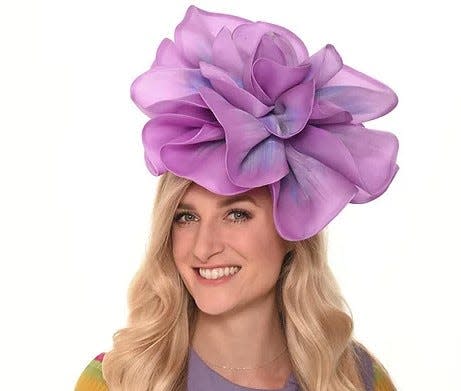 A fascinator designed by Christine A. Moore Millinery.