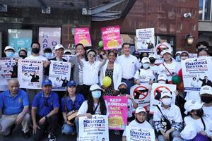 John JD Liu, Tom Suozzi and Diana Reyna with volunteers and supporters