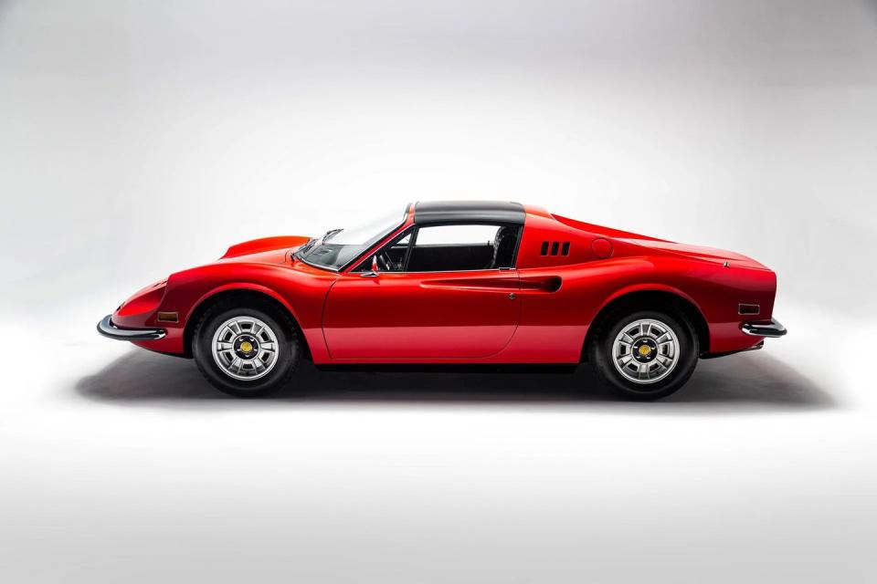 1972 ferrari dino 246 gts side