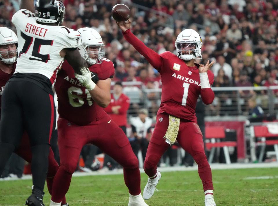 Arizona Cardinals quarterback <a class="link " href="https://sports.yahoo.com/nfl/players/31833" data-i13n="sec:content-canvas;subsec:anchor_text;elm:context_link" data-ylk="slk:Kyler Murray;sec:content-canvas;subsec:anchor_text;elm:context_link;itc:0">Kyler Murray</a> (1) throws the ball against the <a class="link " href="https://sports.yahoo.com/nfl/teams/atlanta/" data-i13n="sec:content-canvas;subsec:anchor_text;elm:context_link" data-ylk="slk:Atlanta Falcons;sec:content-canvas;subsec:anchor_text;elm:context_link;itc:0">Atlanta Falcons</a> at State Farm Stadium on Nov. 12, 2023, in Glendale.