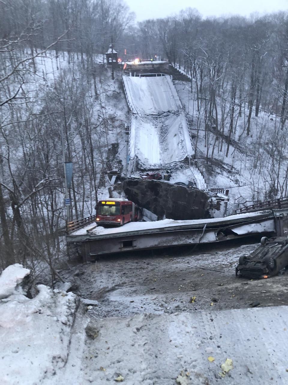 Bridge Collapse , Pittsburgh