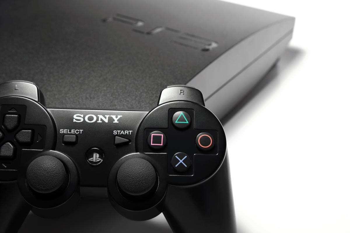 Sony makes clear it will still sell PSP games on the PS3 and Vita stores -  The Verge