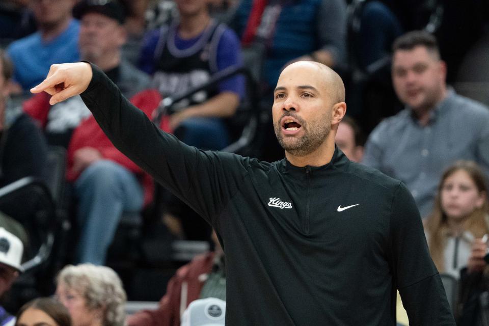 Jordi Fernandez on the sidelines as the Sacramento Kings associate head coach during a game against the Utah Jazz in December 2023 at Golden 1 Center.