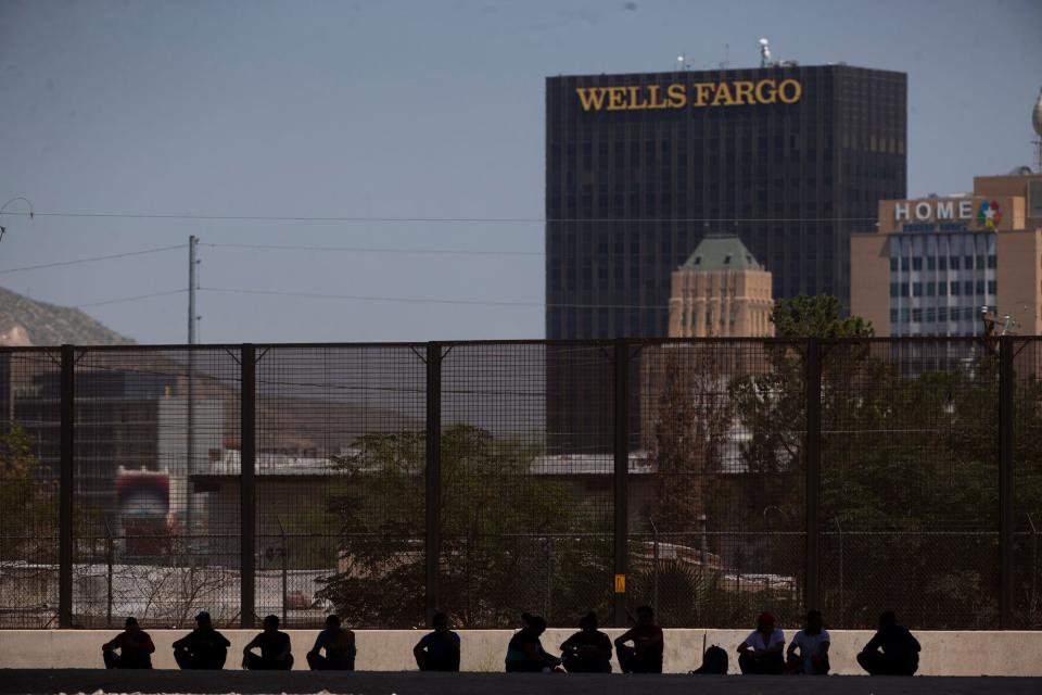 Venezuelan migrants cross the Rio Grande from Juárez to El Paso on Sept. 12.