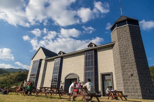 【宜蘭旅遊】【宜蘭一日遊】伯朗咖啡城堡二館、一館+噶瑪蘭威士忌酒堡+八