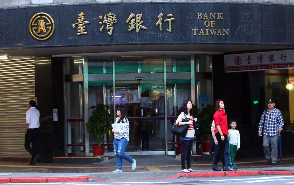 2023年全年聯貸排行出爐，台灣銀行因有高鐵3,128億元聯貸案調降利率增益實績，在管理行與主辦行方面都居冠軍。圖／本報資料照片