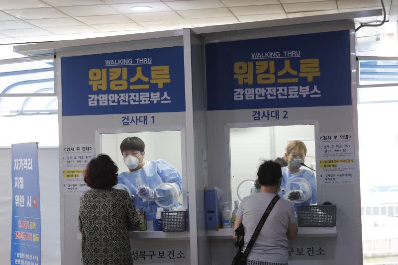 ▲南韓有媒體指出，中籍人士佔近年南韓投保健保的外國人裡達七成以上。醫院示意圖。（圖／美聯社／達志影像）