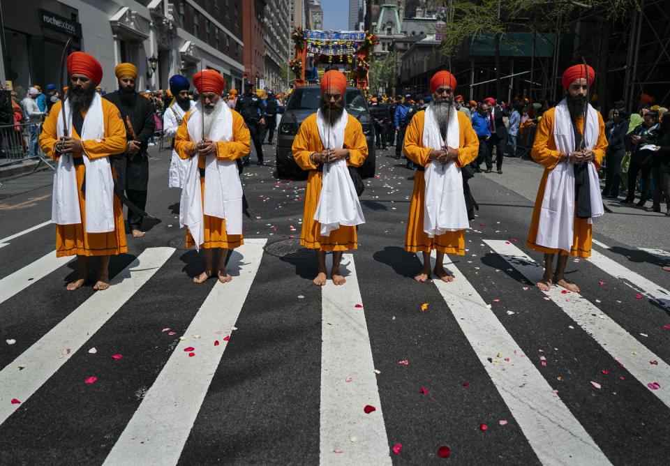 <span class="caption">Sikh Day parade on Madison Avenue, New York.</span> <span class="attribution"><span class="source">AP Photo/Craig Ruttle</span></span>