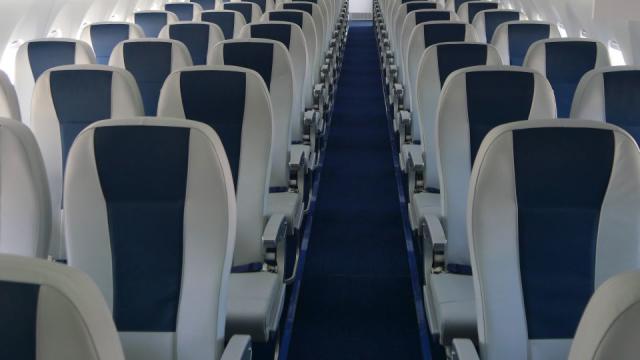 Why reclining seats are vanishing from airplanes