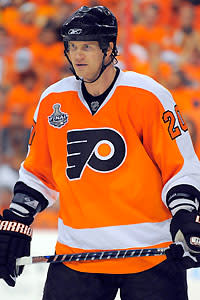 Chris Pronger was a plus-2 and logged a game-high 32:07 of ice time in Game 3