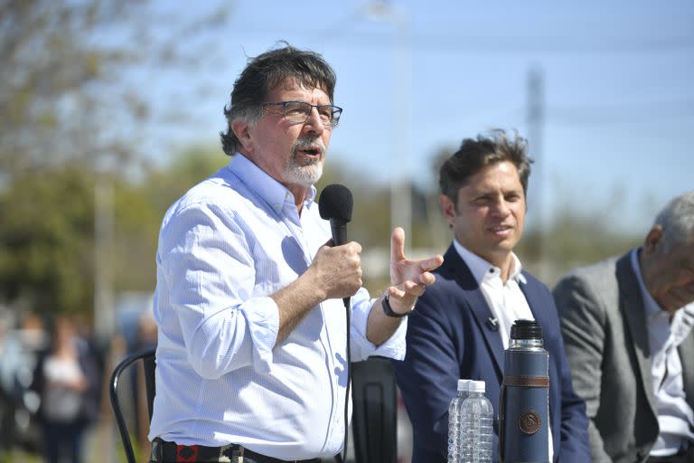 El director general de Cultura y Educación de la provincia de Buenos Aires, Alberto Sileoni, y el gobernador Axel Kicillof
