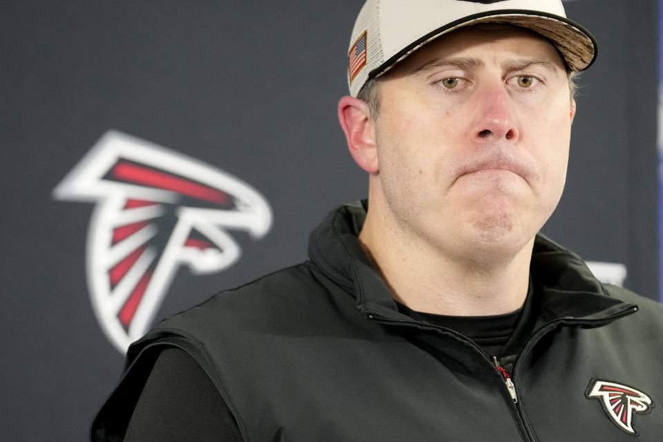 Atlanta Falcons heads coach Arthur Smith faces reporters after his team's 37-17 loss to the Chicago Bears after an NFL football game Sunday, Dec. 31, 2023, in Chicago. (AP Photo/Charles Rex Arbogast)