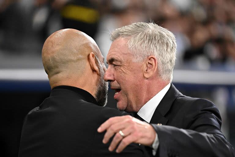 Guardiola y Ancelotti, tras el espectacular 3 a 3 de la ida, en Madrid