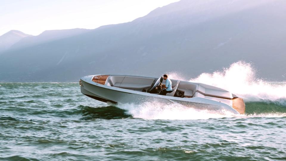 Frauscher's Frauscher x Porsche eFantom electric boat.