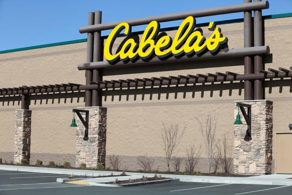 10) Cabela's