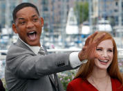 <p>Jury members Jessica Chastain and Will Smith pose at the 70th Cannes Film Festival, May 17, 2017. (Photo: Jean-Paul Pelissier/Reuters) </p>