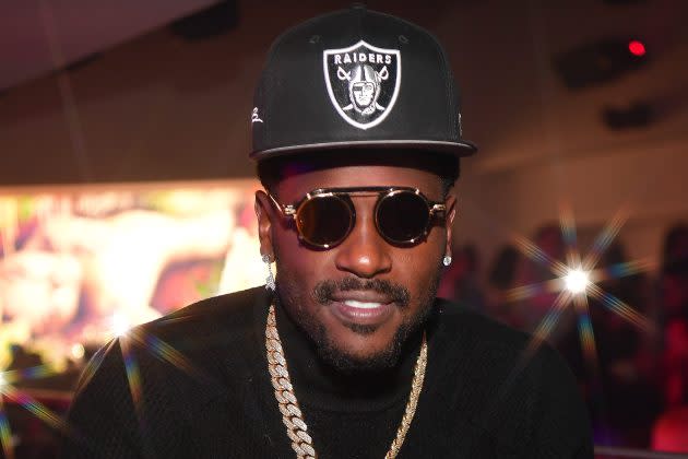 Antonio Brown Announces He's President of Kanye West's Donda Sports With  $2.2 Million Super Bowl Suite Purchase - Maxim