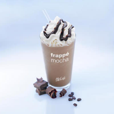 The frappe mocha packs a calorie-laden punch. The small drink contains 450 calories, while the medium clocks in at 560 calories, and the large? That has 680 calories.