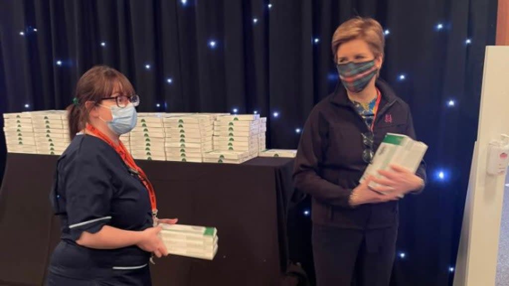 Nicola Sturgeon visited the EICC vaccine centre (Scottish Government/PA)