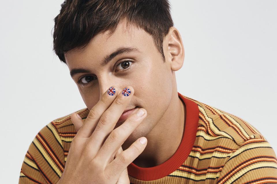 Tom Daley for Rimmel Tom Daley wearing Rimmel product • Where was the image taken - London, UK • When was the image taken -  10/4/2022 • Who took the photograph -  Benedikt Frank https://www.instagram.com/benediktachmed/?hl=fr • Full credit line – photographer @benediktachmed hair & make up @bradylea               stylist @jamesyardley               nail by @stephie_nails production @springstudios