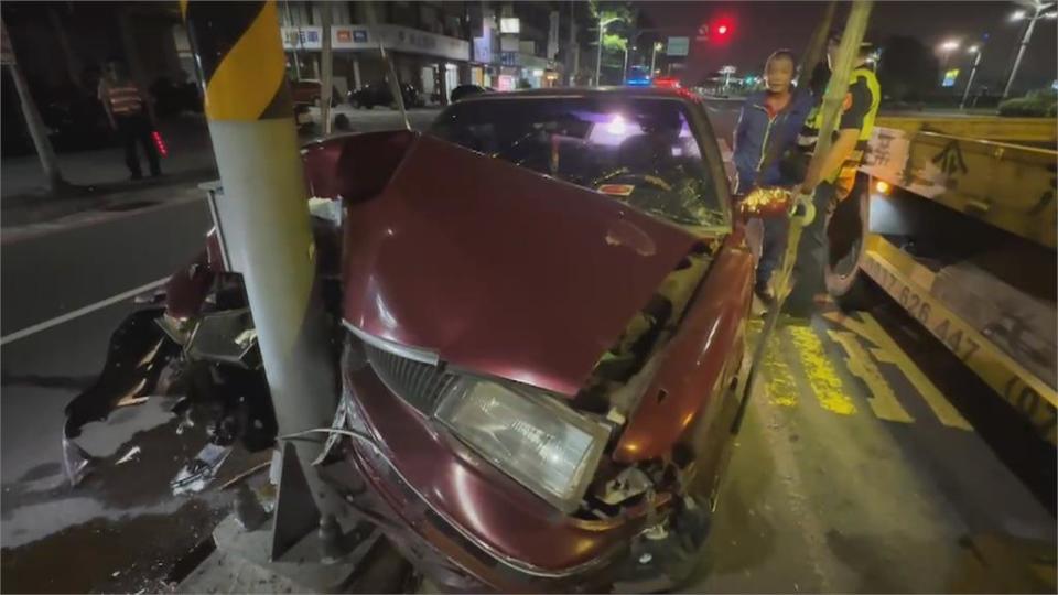 小港這處分隔島常被撞　又有駕駛疑「度估」自撞