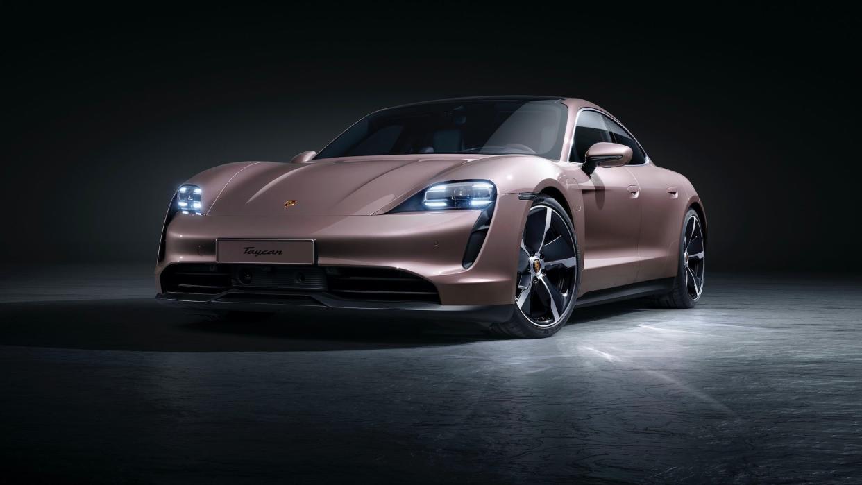 2021 Porsche Taycan._4