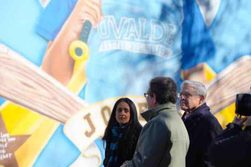 Attorney General Merrick Garland (R) visits the Healing Uvalde Mural Project on Jan. 17, ahead of the Justice Department releasing its critical incident report on Thursday afternoon. Photo courtesy of U.S. Justice Department