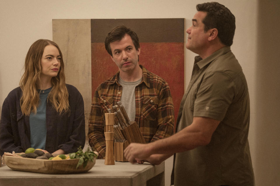 L-R: Emma Stone as Whitney, Nathan Fielder as Asher and Dean Cain as Mark Rose in The Curse, episode 5, season 1, streaming on Paramount+ with SHOWTIME, 2023. Photo Credit: Richard Foreman Jr./A24/Paramount+ with SHOWTIME.