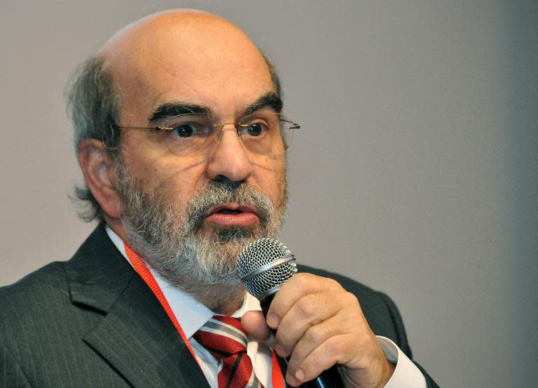 Food and Agriculture Organisation chief Jose Graziano da Silva speaks during a press conference in Abidjan, on April 2, 2015