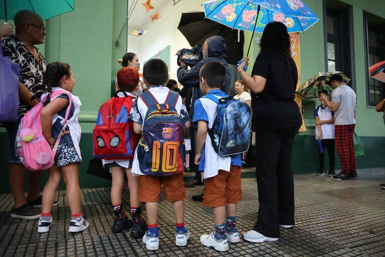 La iniciativa para mejorar el nivel educativo de los niños argentinos fue incluida en el Pacto de Mayo que impulsa el Gobierno 