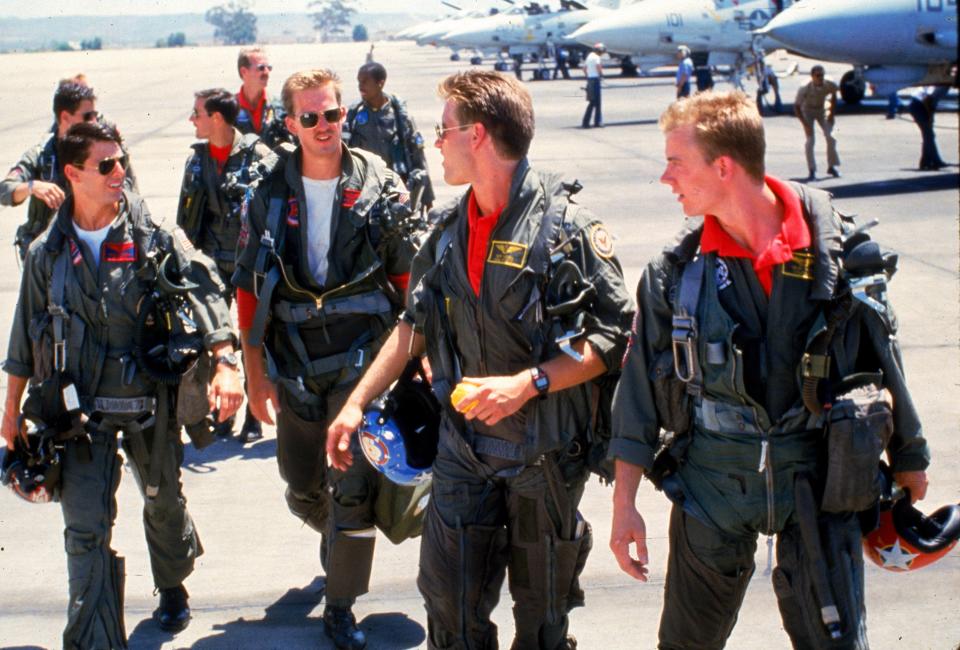 Anthony Edwards (second from left) played Maverick's radar intercept officer Nick "Goose" Bradshaw.