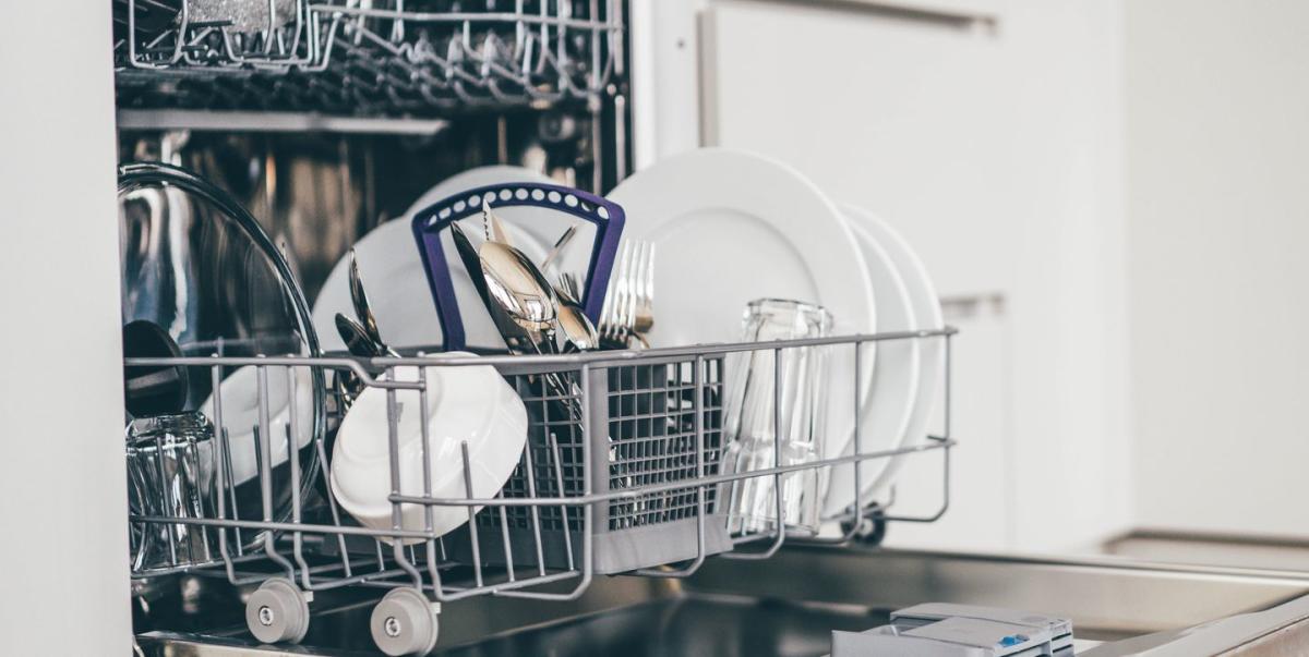 How (and Why!) to Clean a Dish Rack in the Dishwasher